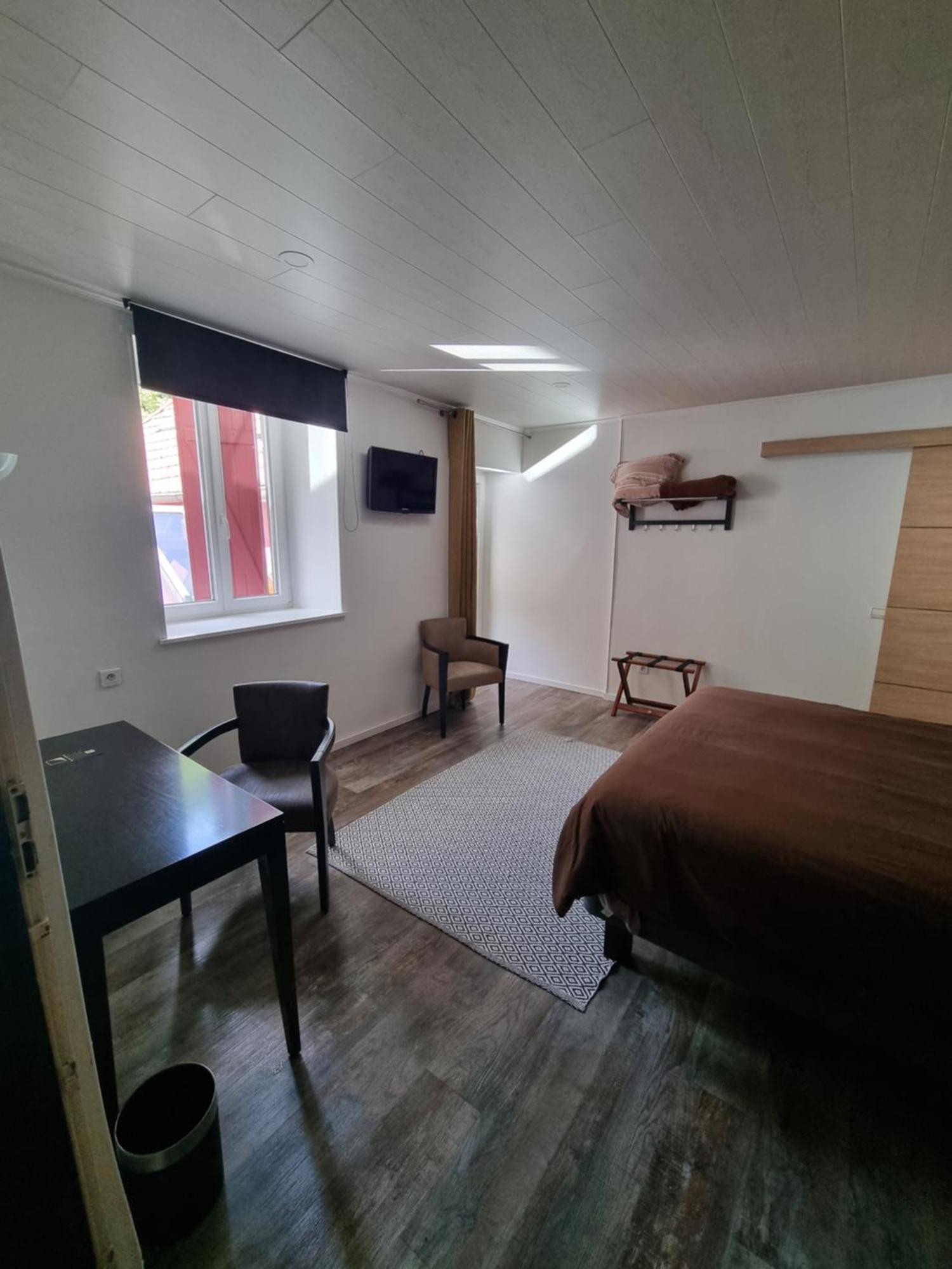 Les Grands Frenes Bed & Breakfast Plaine-de-Walsch Room photo