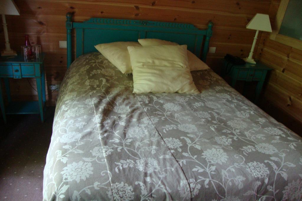 Les Grands Frenes Bed & Breakfast Plaine-de-Walsch Room photo