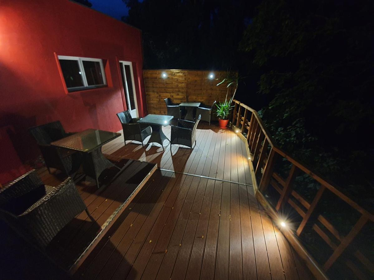 Les Grands Frenes Bed & Breakfast Plaine-de-Walsch Exterior photo